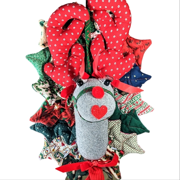 Vintage Quilted Christmas Reindeer Wall Door Hanging Hand Made Kitschy Plush - Picture 1 of 7